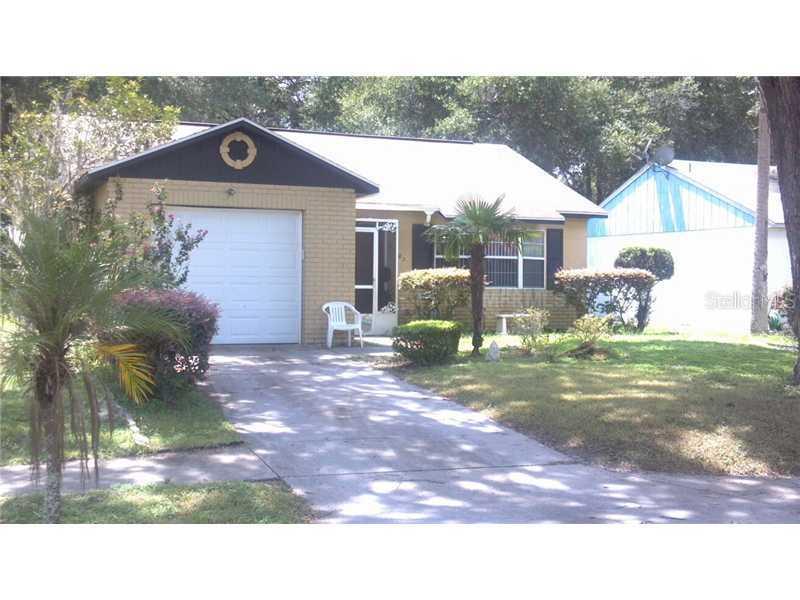 2707 Lorraine Dr., Leesburg, FL 34748