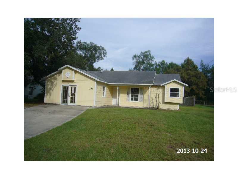251 Glencove Dr., Deltona, FL 32738