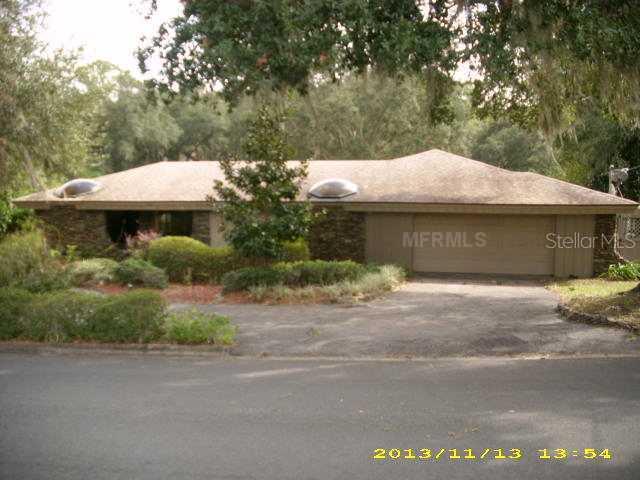 2314 Hillside Dr., Mount Dora, FL 32757