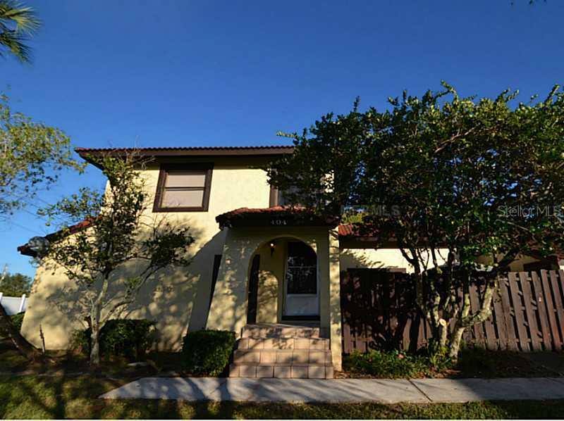 404 Hunter Cir., Kissimmee, FL 34758