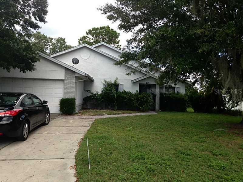 215 Larkspur Ct., Kissimmee, FL 34743