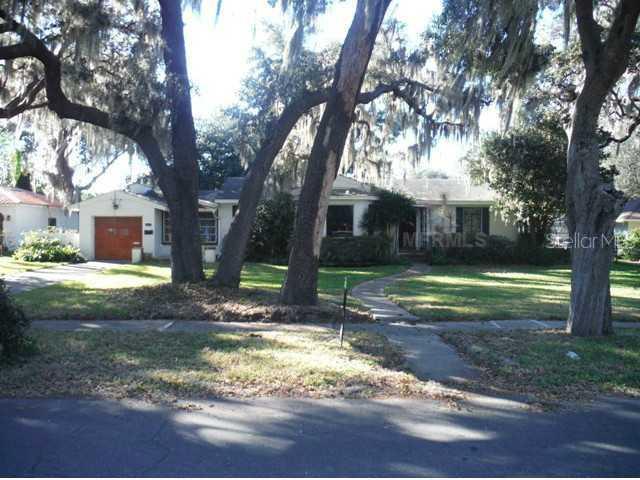 1213 Park Pl., Mount Dora, FL 32757