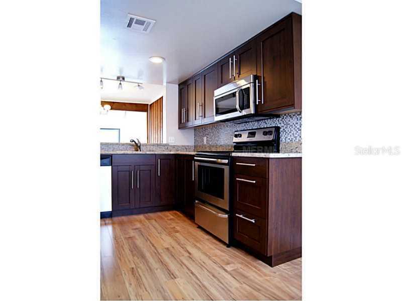 5403 Pine Creek Dr. #1806B, Orlando, FL 32811