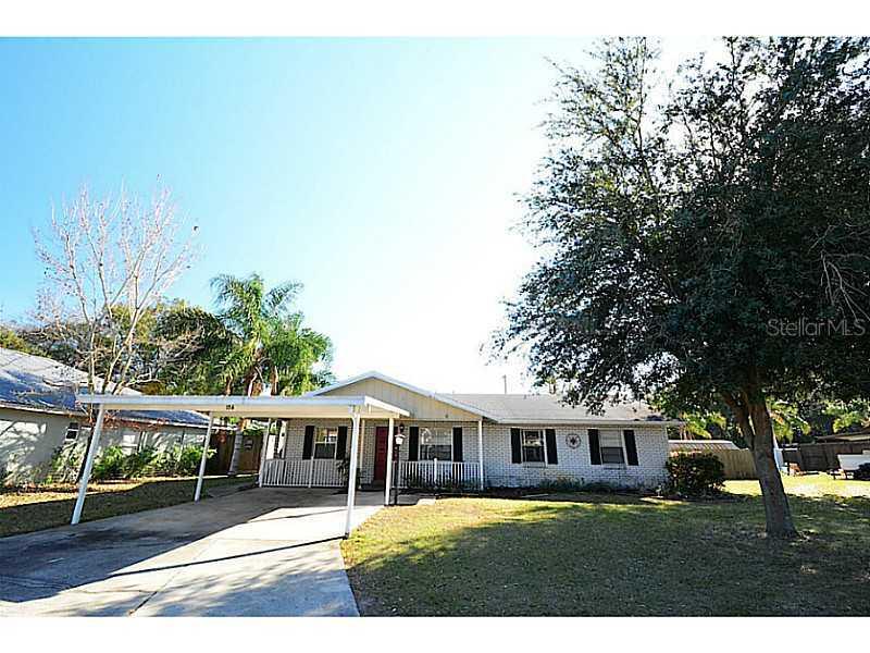 156 Manseau Dr., Winter Haven, FL 33880