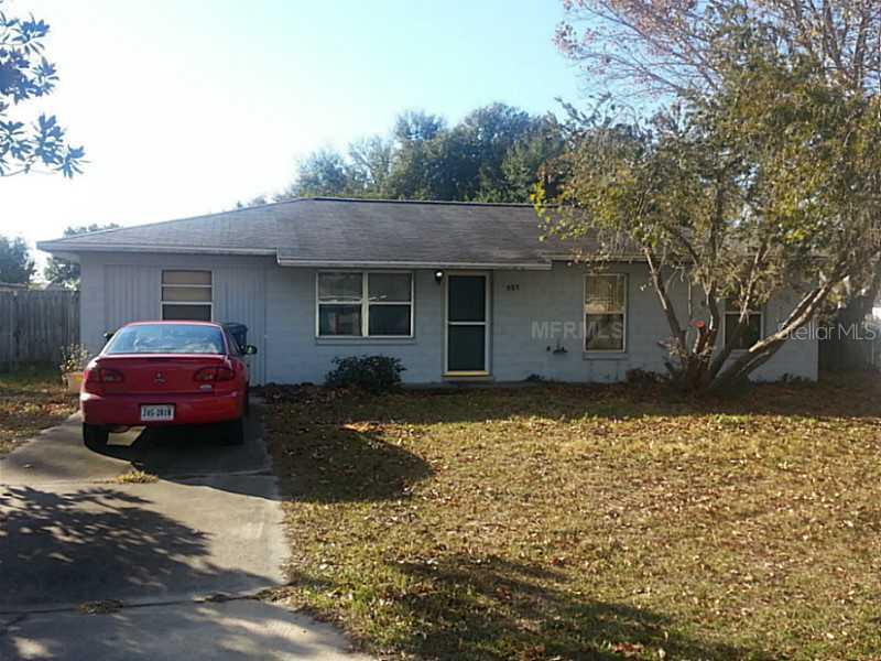 951 Cedar Cir., Tavares, FL 32778