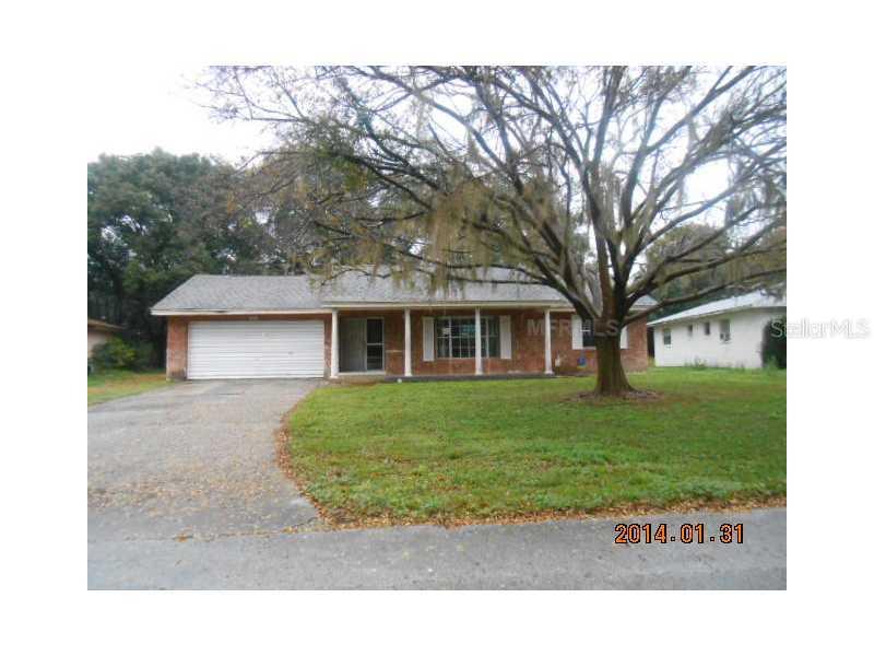 942 N Fairbairn Dr., Deltona, FL 32725
