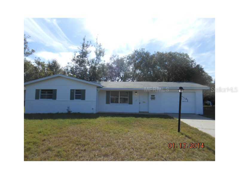 827 Superior St., Deltona, FL 32725