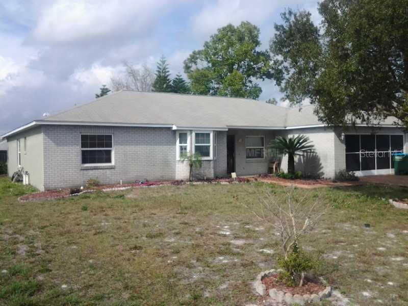 542 Blackstone Ave., Deltona, FL 32725