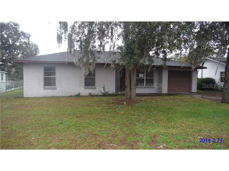 1085 Mansfield Rd., Tavares, FL 32778