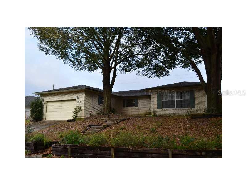 1627 Lamplighter Way, Orlando, FL 32818