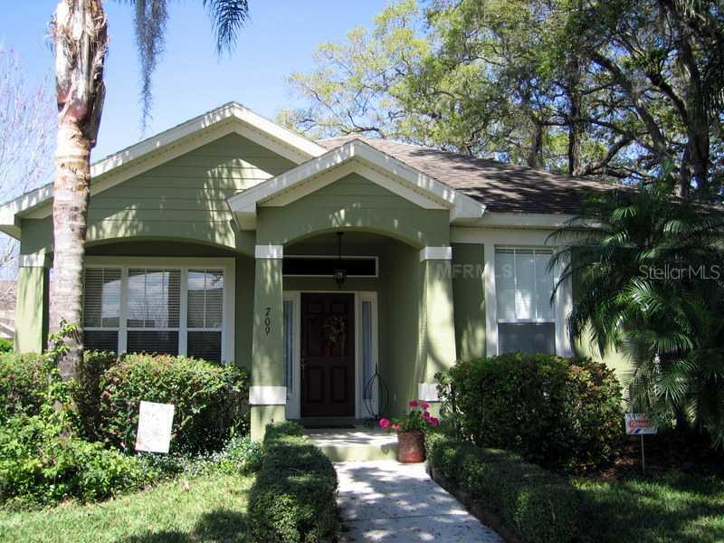 709 Canopy Oaks Ct., Winter Garden, FL 34787