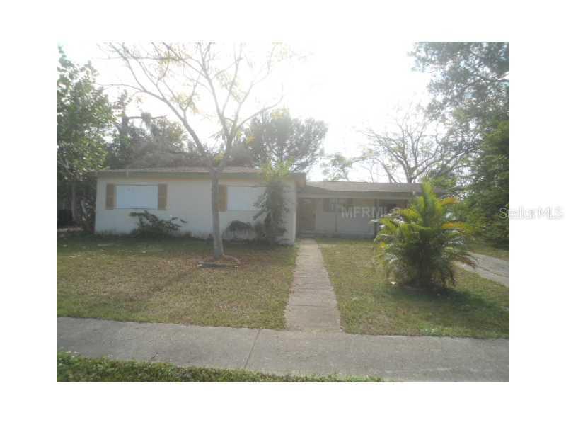 7943 Hyde Park Ave., North Port, FL 34287