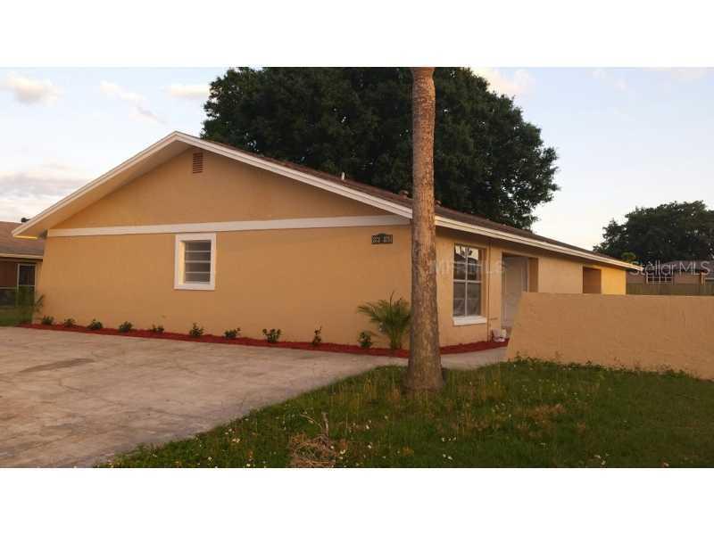 373 Dundee Dr., Poinciana, FL 34759