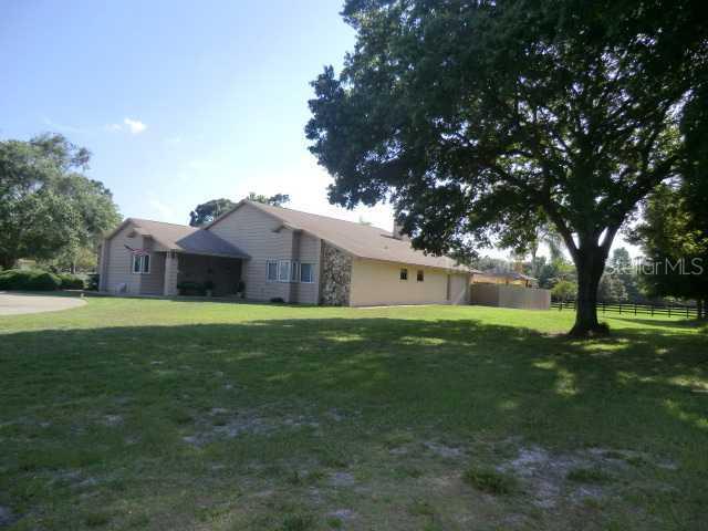 100 Roann Dr., Oviedo, FL 32765