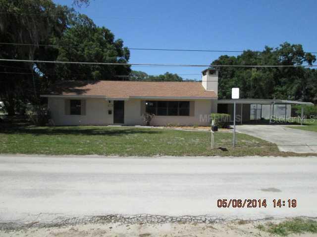 203 E Givens St., Tavares, FL 32778