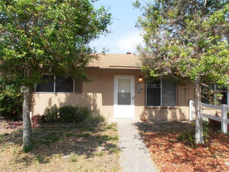590 W Rosewood Ln., Tavares, FL 32778
