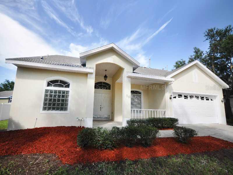 30 Montana Ave., Davenport, FL 33897