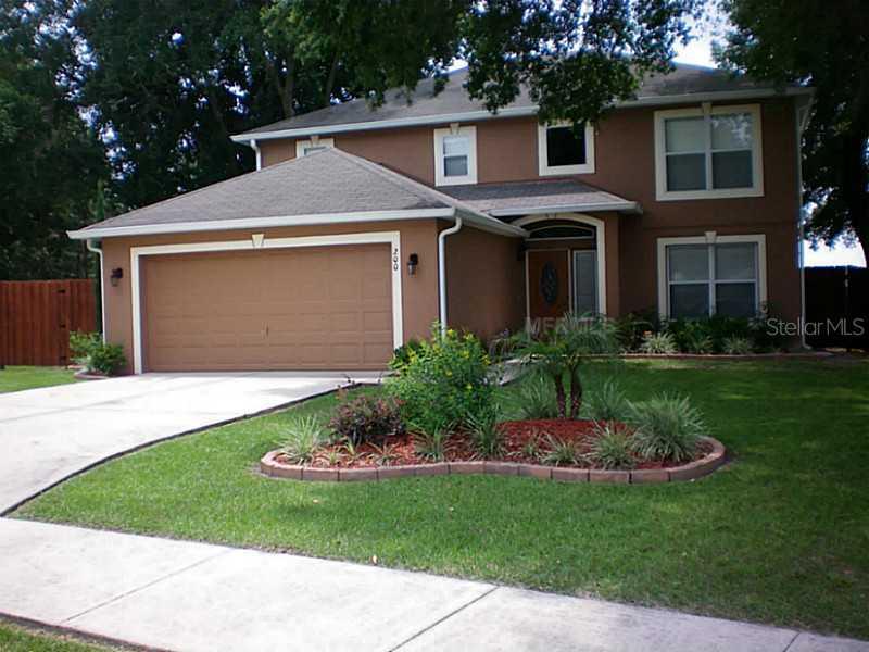 200 Lace Bark Ct., Minneola, FL 34715