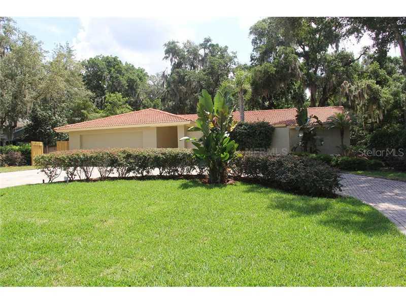 1209 W Crooked Lake Pl., Eustis, FL 32726
