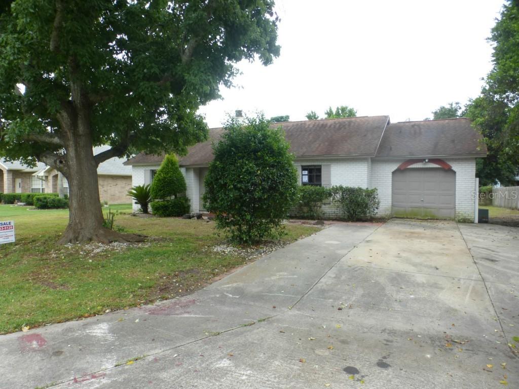 979 Feather Dr., Deltona, FL 32725