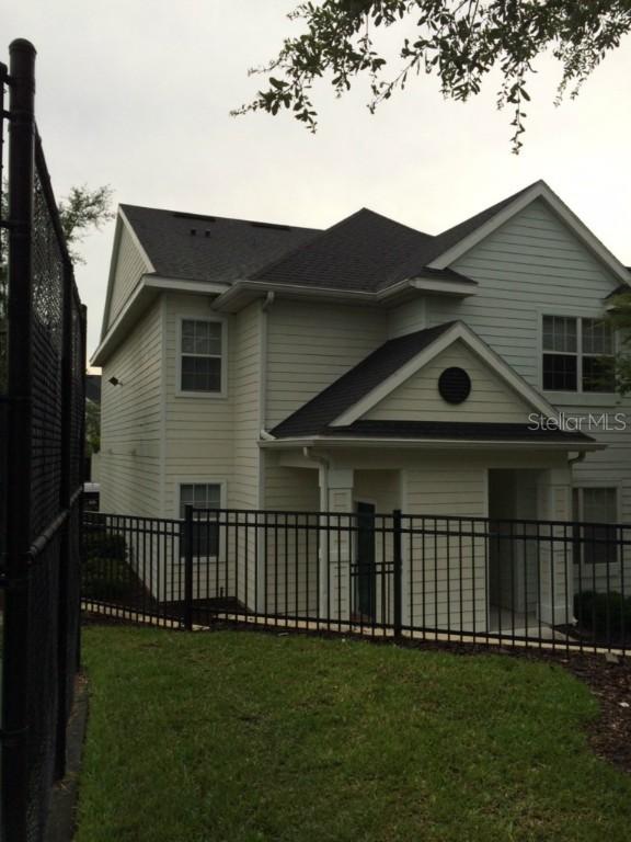303 Southern Pecan Cir. #208, Winter Garden, FL 34787