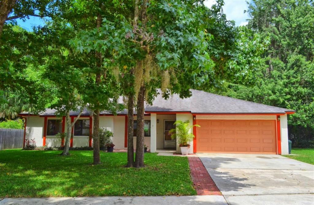 233 Holiday Ln., Winter Springs, FL 32708