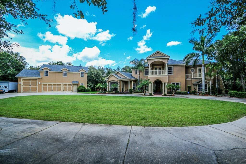 5649 N Dean Rd., Orlando, FL 32817