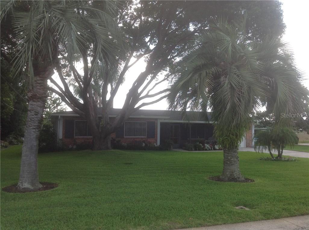 1094 Elgrove Dr., Deltona, FL 32725
