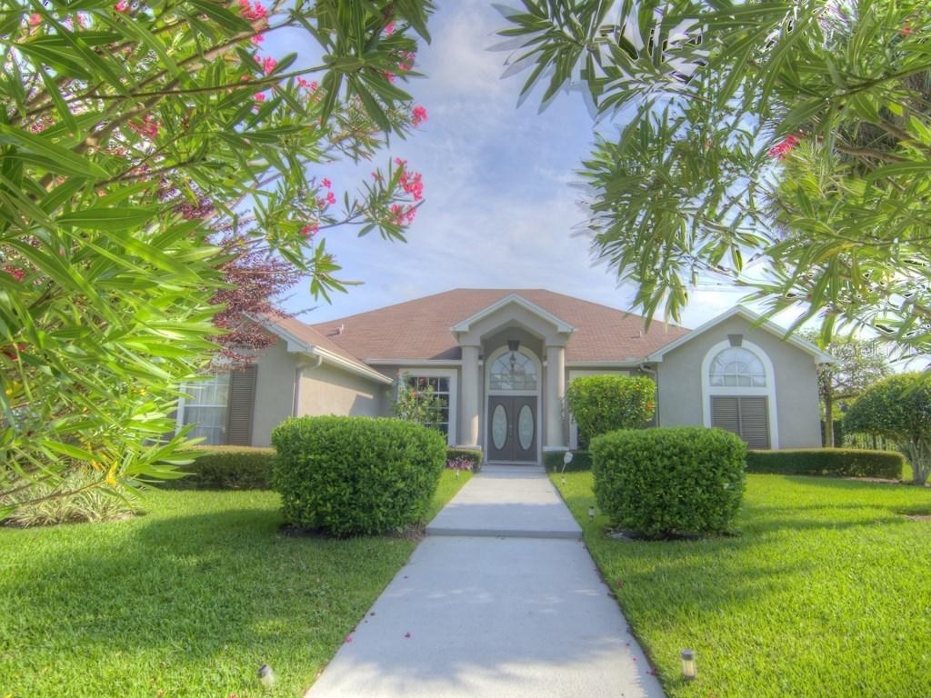 1513 Carillon Park Dr., Oviedo, FL 32765