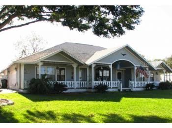 207 S Lakeshore Dr., Ocoee, FL 34761