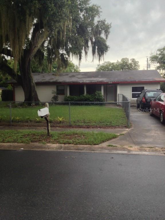 104 Brown Dr., Sanford, FL 32773