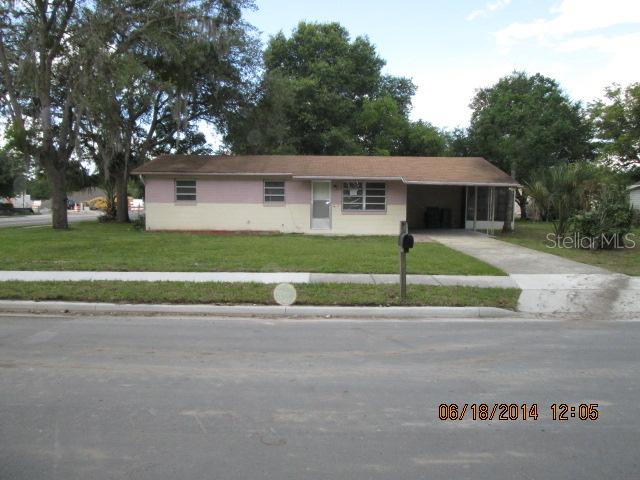 409 N Barrow Ave., Tavares, FL 32778