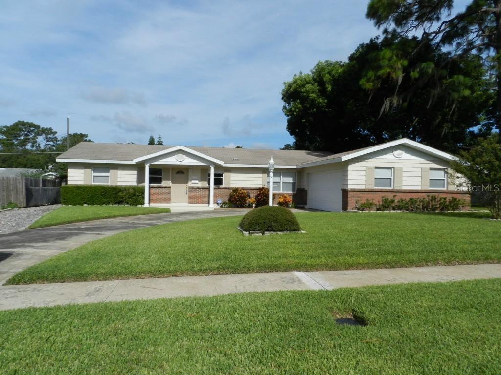 2708 Castle Oak Ave., Orlando, FL 32808