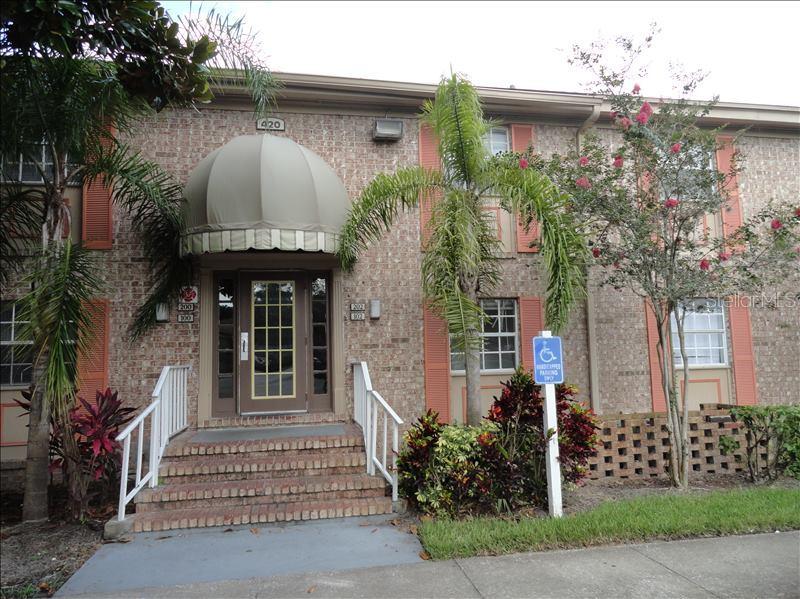 420 Banyon Tree Cir. #102, Maitland, FL 32751