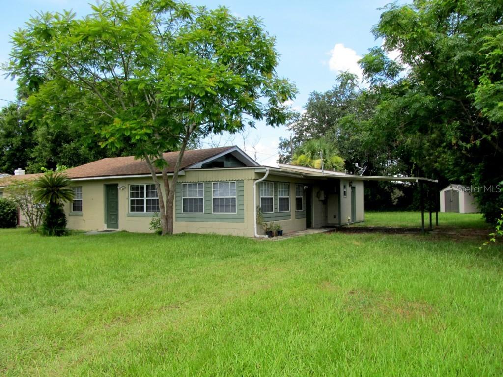 1115 Pine Ave., Tavares, FL 32778