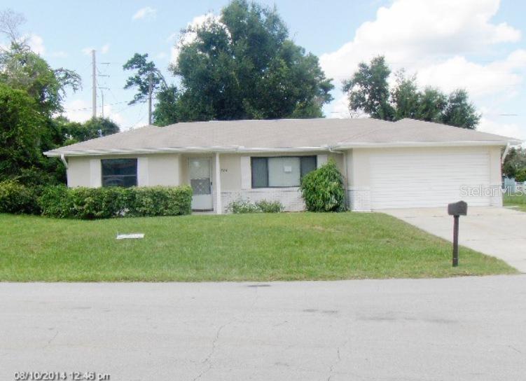 1380 Clayton Dr., Deltona, FL 32725