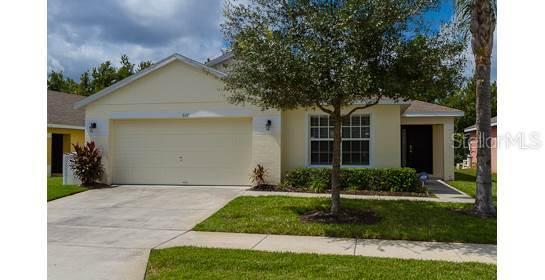 607 Sandy Ridge Dr., Davenport, FL 33896