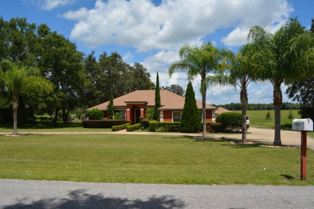 25005 Rolling Oak Rd., Sorrento, FL 32776