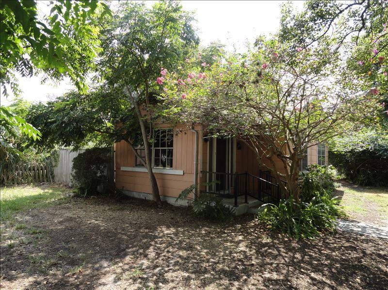 2700 S Brown Ave., Orlando, FL 32806