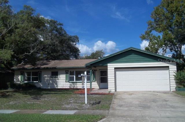 227 Lochmond Dr., Fern Park, FL 32730