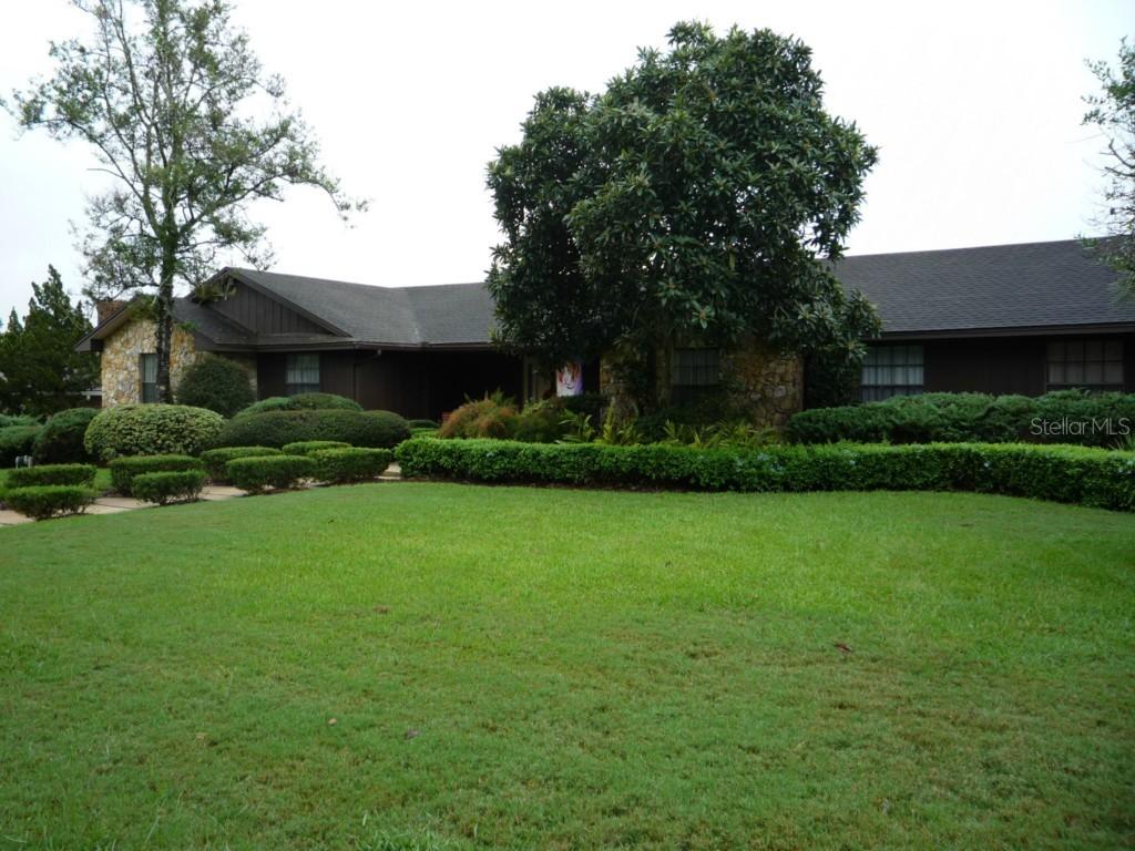 1046 Lake Francis Dr., Apopka, FL 32712