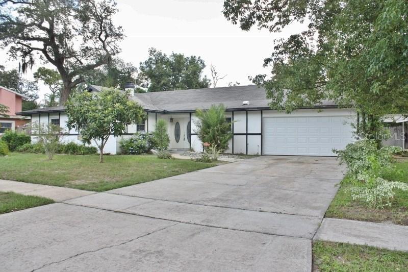 2713 Castle Oak Ave., Orlando, FL 32808