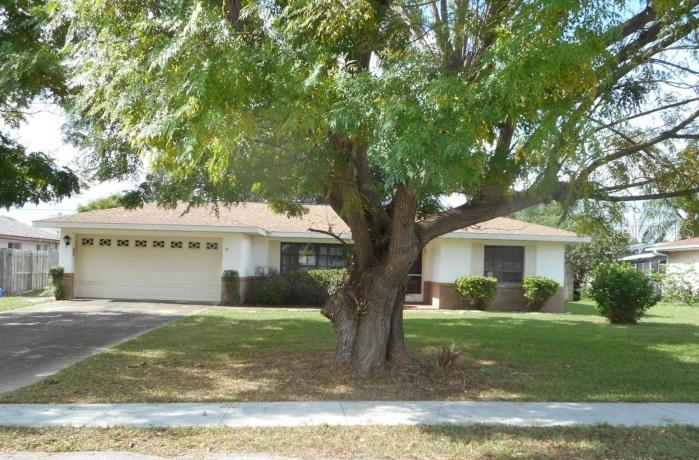 2074 Heathwood St., Deltona, FL 32725
