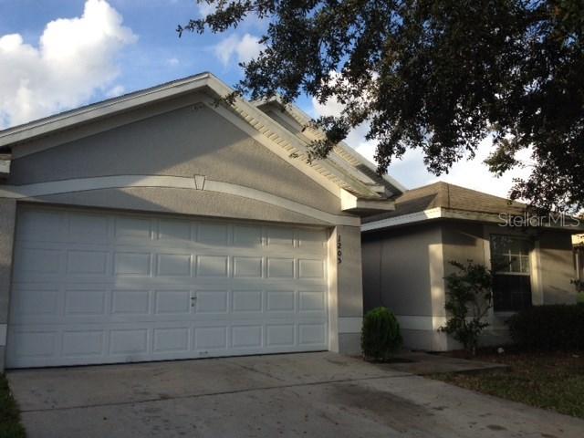 1205 Woodlark Dr., Davenport, FL 33897
