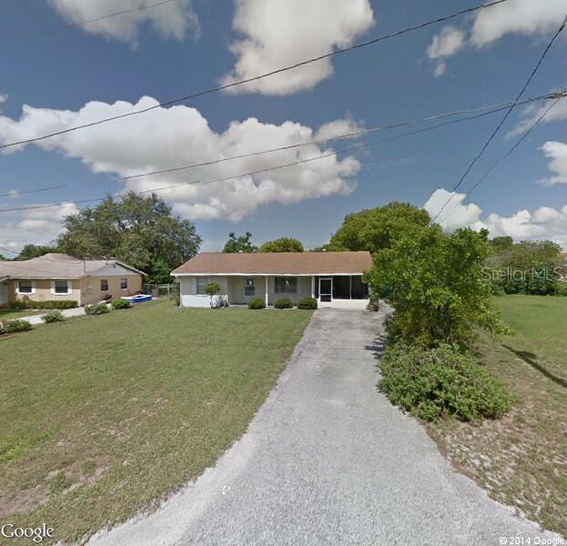 909 Beulah Ave., Tavares, FL 32778
