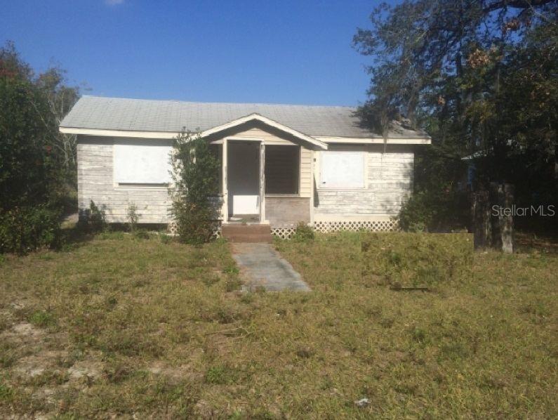 638 W North Ave., Lake Wales, FL 33853