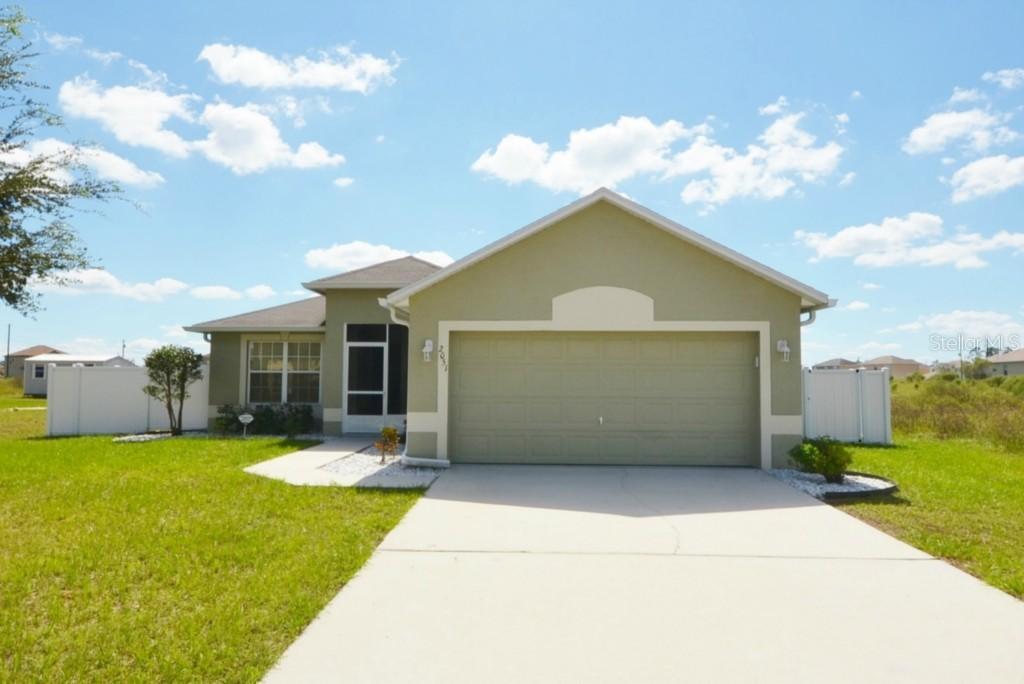 2051 Rio Grande Canyon Loop, Kissimmee, FL 34759