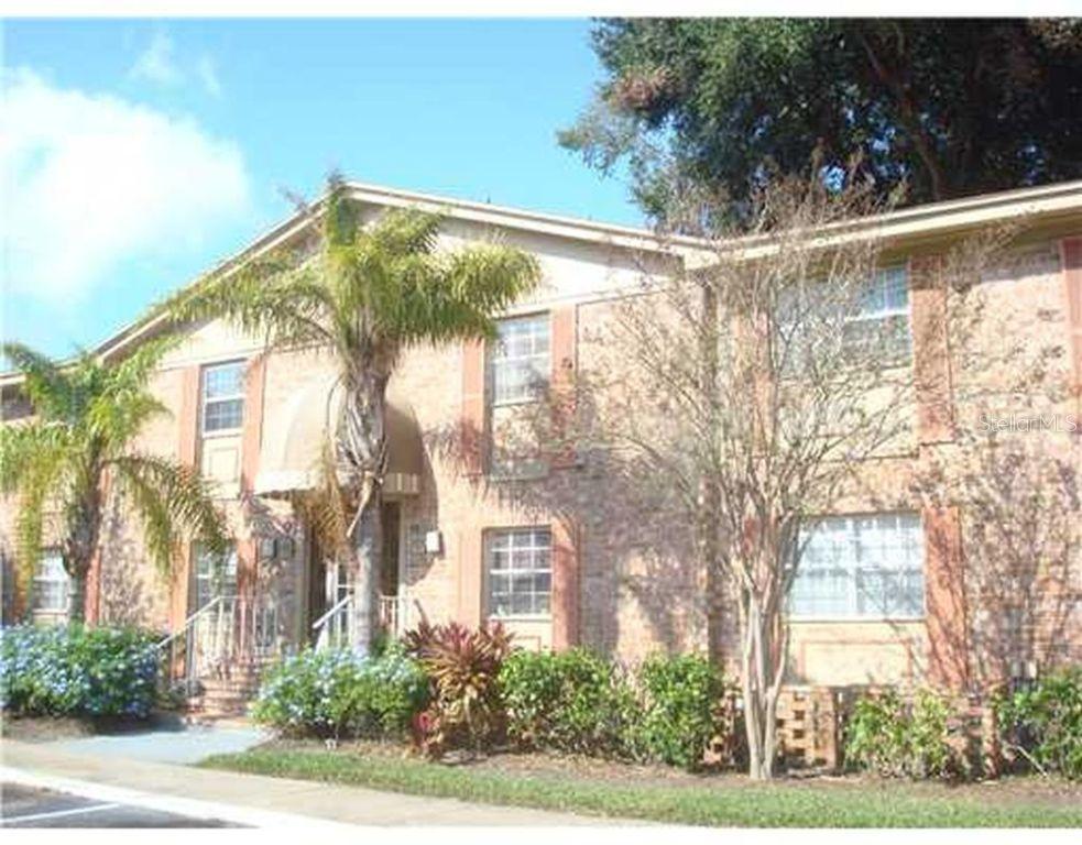 432 Banyon Tree Cir. #200, Maitland, FL 32751