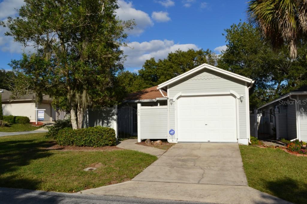 544 Harvard Pl., Apopka, FL 32703
