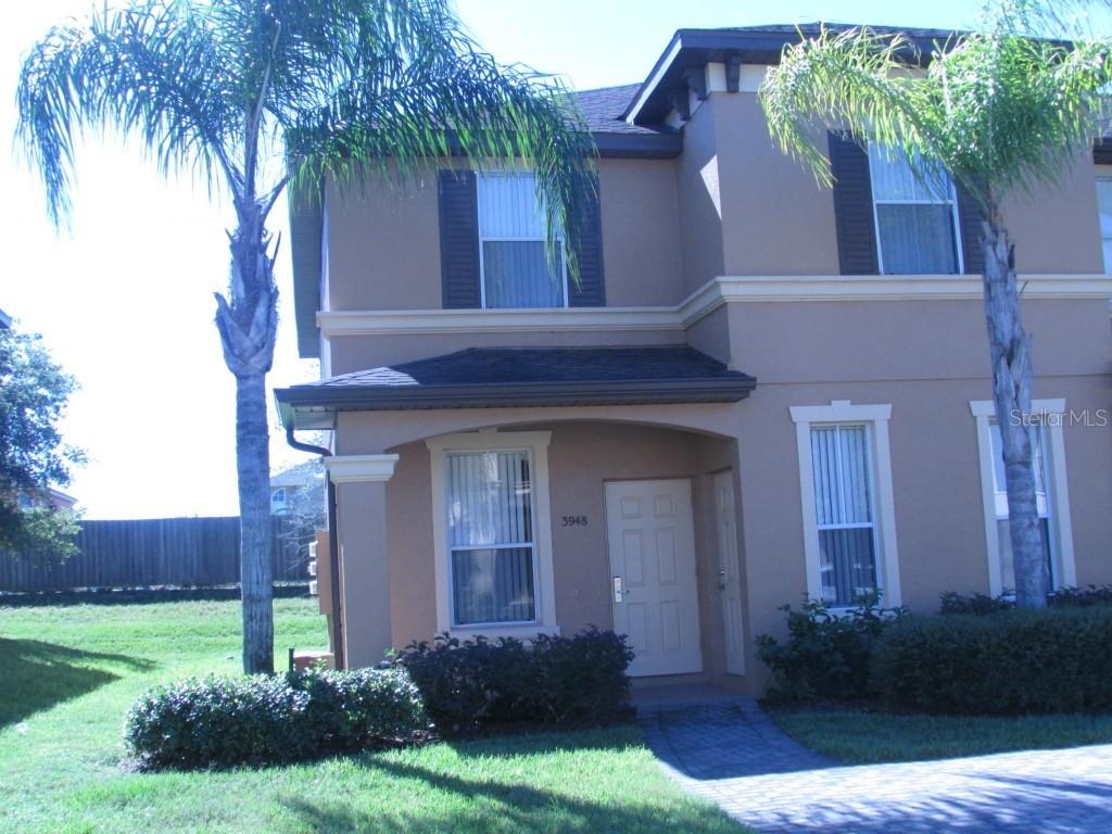 3948 Calabria Ave., Davenport, FL 33897